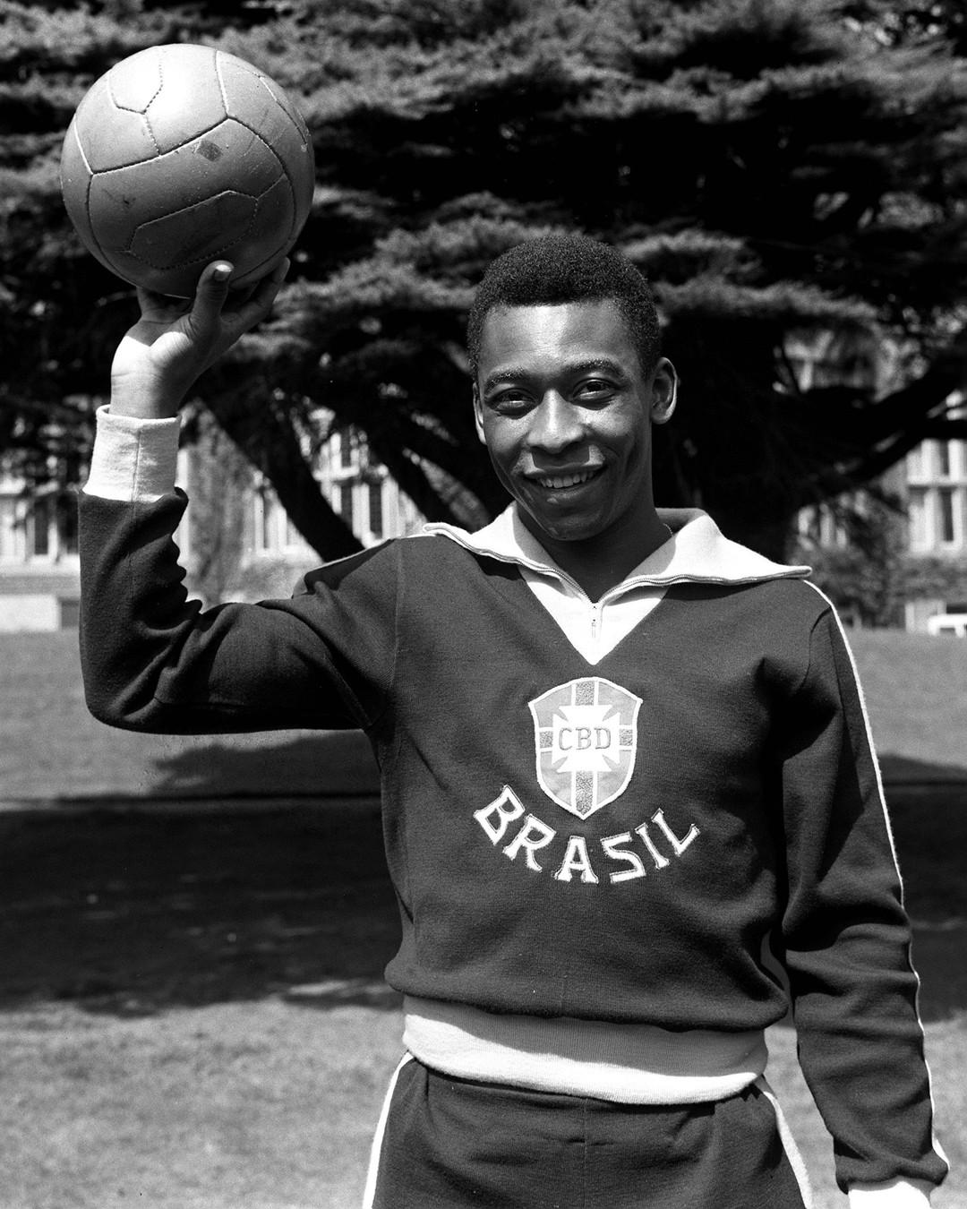 image  1 Tottenham Hotspur - The Club is saddened to learn of the passing of Pele